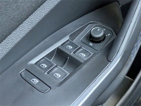 Used 2024 Volkswagen Jetta Sport image 22