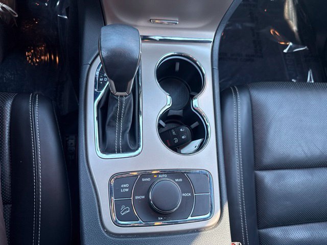 Used 2016 Jeep Grand Cherokee Limited w/ Luxury Group II AWD/4WD image 23
