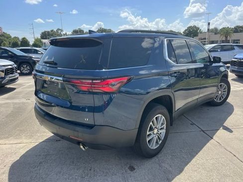 Used 2023 Chevrolet Traverse LT FWD image 7