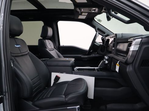 New 2026 Ford F250 Platinum image 36