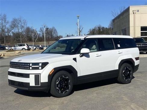 Certified 2025 Hyundai Santa Fe SE image 2