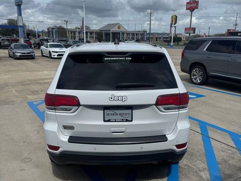 Used 2022 Jeep Grand Cherokee Laredo X image 6
