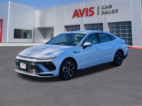 Used 2025 Hyundai Sonata SEL image 1