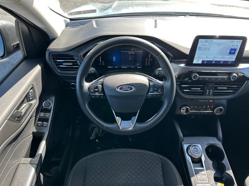 Certified 2024 Ford Escape Active AWD/4WD image 2