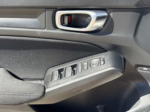 Used 2024 Honda Civic Sport image 10