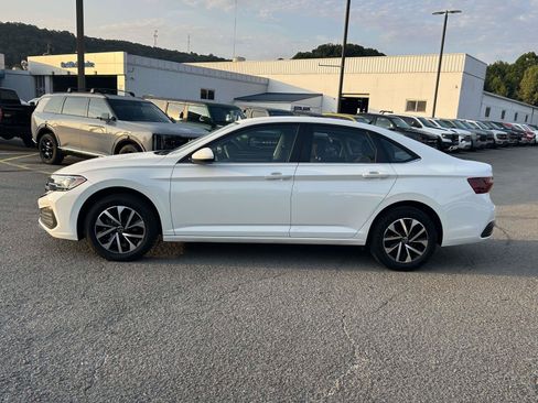 Used 2024 Volkswagen Jetta S FWD image 4