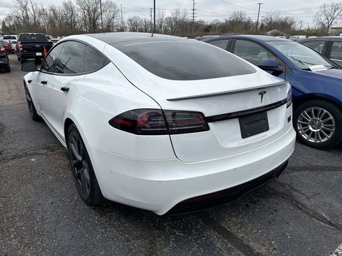 Used 2022 Tesla Model S Plaid image 2
