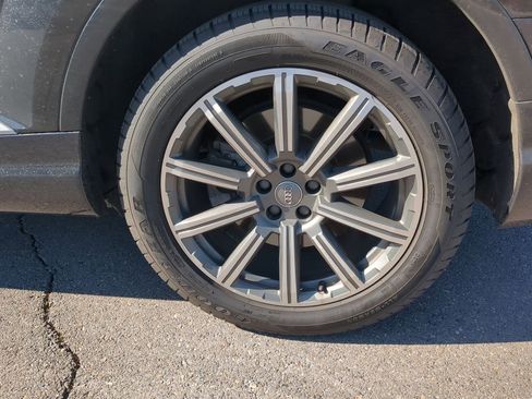 Used 2017 Audi Q7 3.0T Premium Plus w/ Premium Plus Package image 21