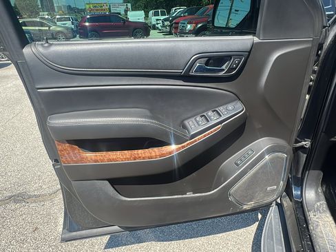 Used 2017 Chevrolet Tahoe Premier AWD/4WD image 10