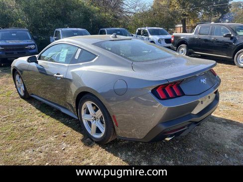 New 2026 Ford Mustang Coupe image 5