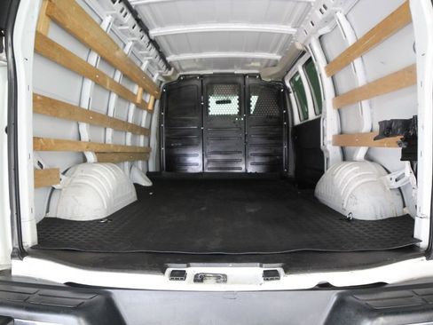 Used 2019 GMC Savana 2500 w/ Driver Convenience Package RWD image 24