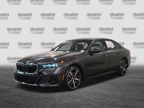 New 2026 BMW 530i xDrive w/ M Sport Package AWD/4WD image 3