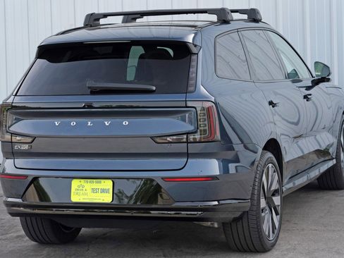 Used 2025 Volvo EX90 Ultra image 51