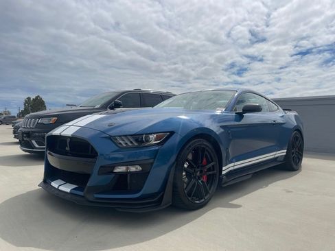 Used 2020 Ford Mustang Shelby GT500 w/ Technology Package RWD image 5