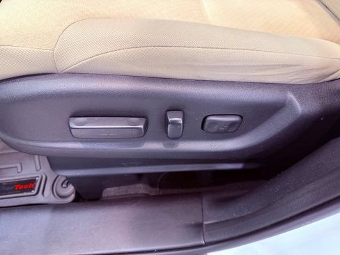 Used 2015 Honda CR-V EX image 19