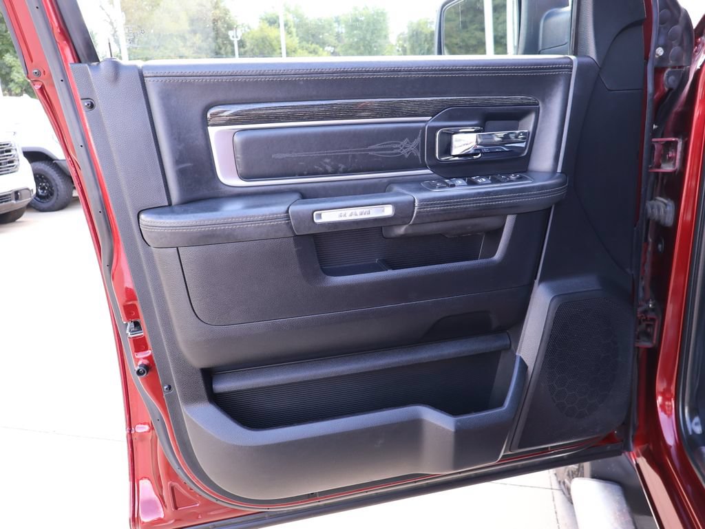 Used 2017 RAM 2500 Limited AWD/4WD image 12