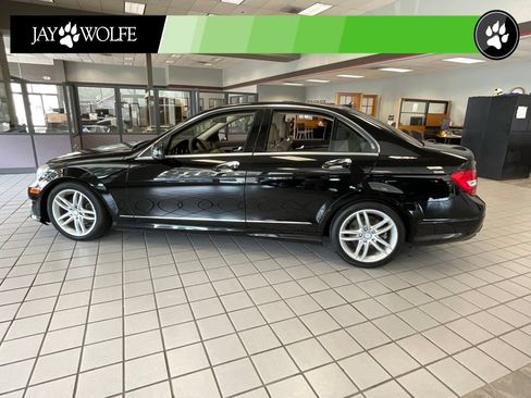 Used 2012 Mercedes-Benz C 300 4MATIC Sedan image 4