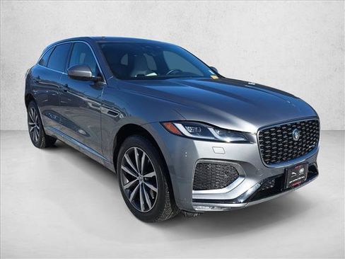 Certified 2025 Jaguar F-PACE R-Dynamic S image 3