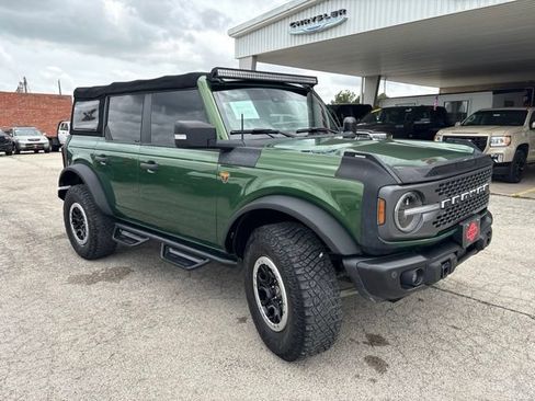 Used 2022 Ford Bronco Badlands AWD/4WD image 6