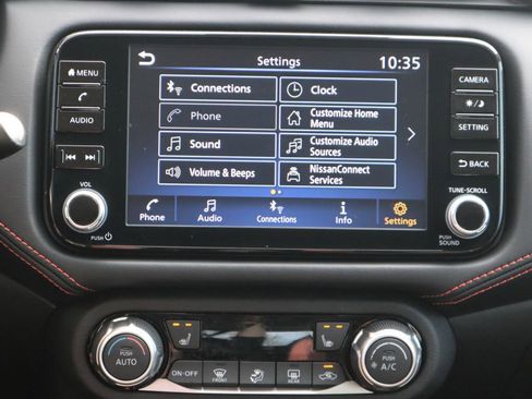 New 2025 Nissan Versa SR w/ Trunk Package image 14