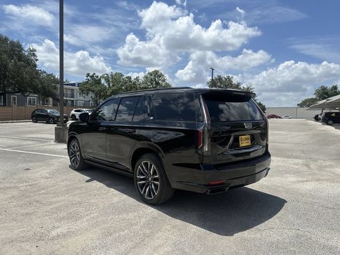 Used 2023 Cadillac Escalade Sport Platinum AWD/4WD image 6