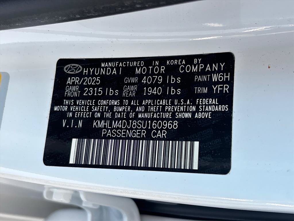 Used 2025 Hyundai Elantra Hybrid FWD image 30