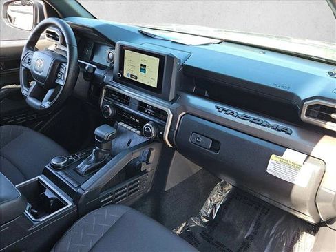 Certified 2026 Toyota Tacoma SR5 AWD/4WD image 25
