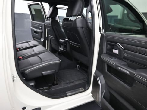 Used 2022 RAM 3500 Limited AWD/4WD image 13