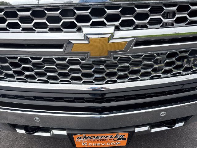 Used 2014 Chevrolet Silverado 1500 LTZ w/ LTZ Plus Package AWD/4WD image 32