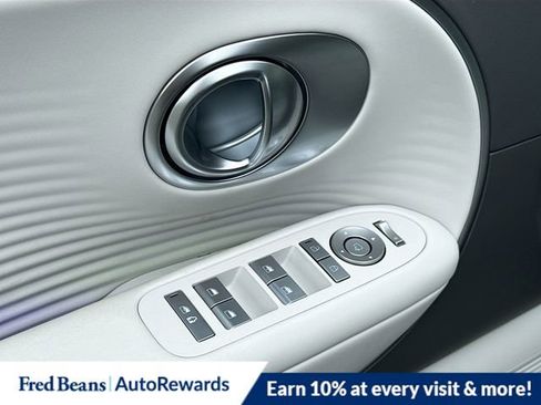 New 2026 Hyundai Ioniq 9 SEL image 18