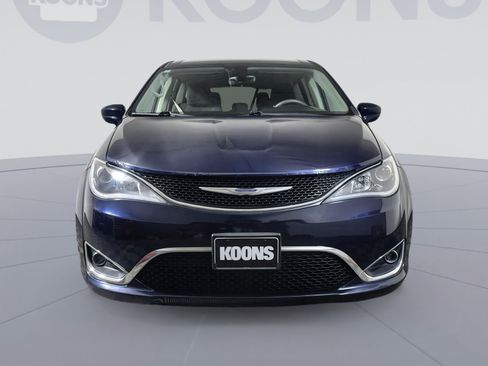 Used 2018 Chrysler Pacifica Touring Plus w/ Tire & Wheel Group image 11