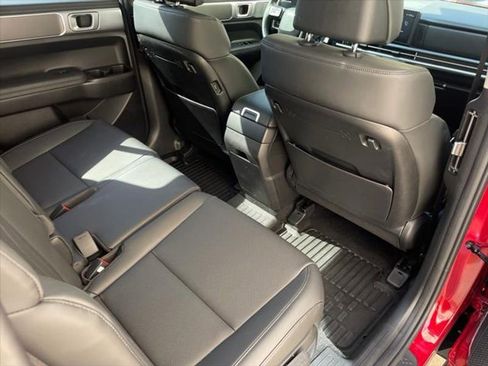 Used 2025 Hyundai Santa Fe XRT image 13