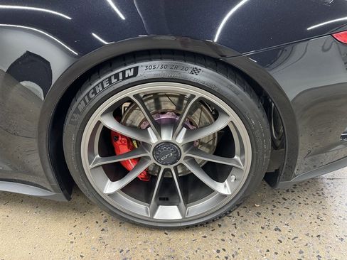 Used 2015 Porsche 911 GT3 image 8