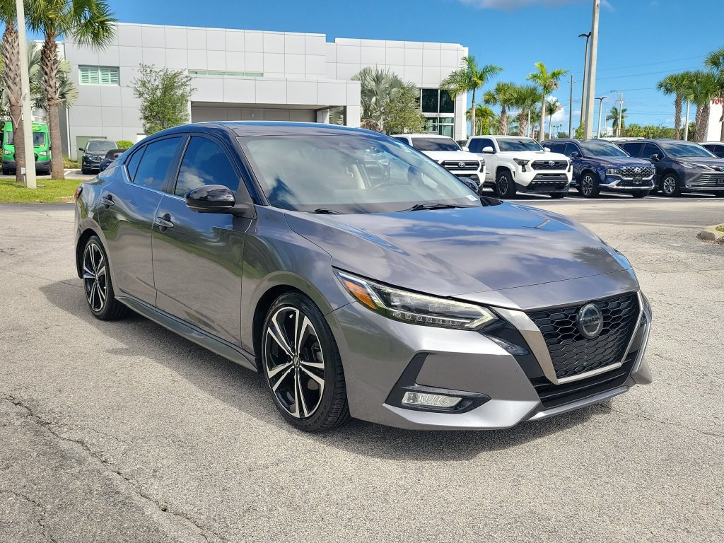 Used 2021 Nissan Sentra SR w/ SR Premium Package FWD image 3
