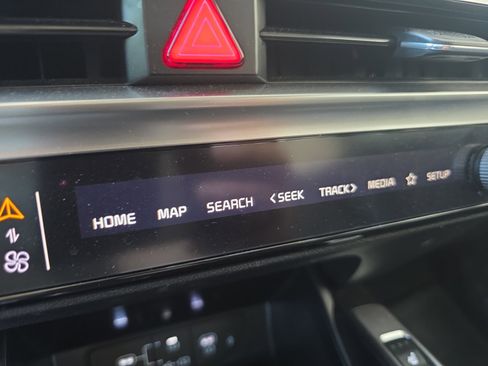 Certified 2025 Kia Sorento S FWD image 15