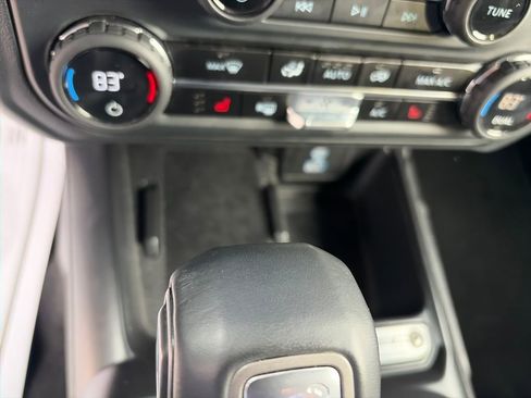 Used 2025 Ford Bronco Big Bend image 24