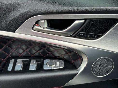 Used 2019 Genesis G70 2.0T Advanced w/ Sport Package image 28