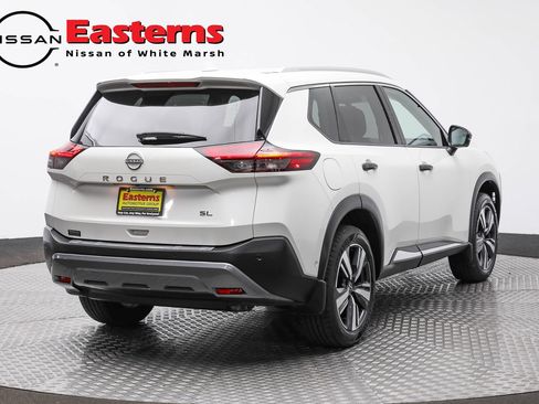Used 2022 Nissan Rogue SL w/ SL Premium Package image 5