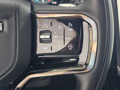 New 2026 Land Rover Range Rover Velar Dynamic SE AWD/4WD image 28