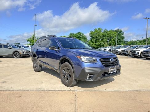 Used 2020 Subaru Outback Onyx Edition XT AWD/4WD image 3