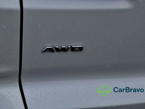 Certified 2024 Cadillac XT4 Premium Luxury AWD/4WD image 33