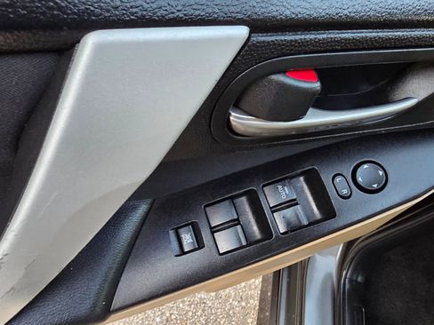 Used 2010 MAZDA MAZDA3 s Sport image 10