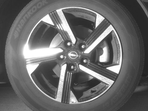 Used 2025 Nissan Sentra SV image 13