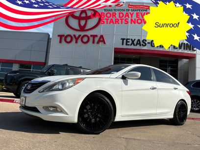 Used 2011 Hyundai Sonata SE w/ Navigation & Sunroof Pkg 4