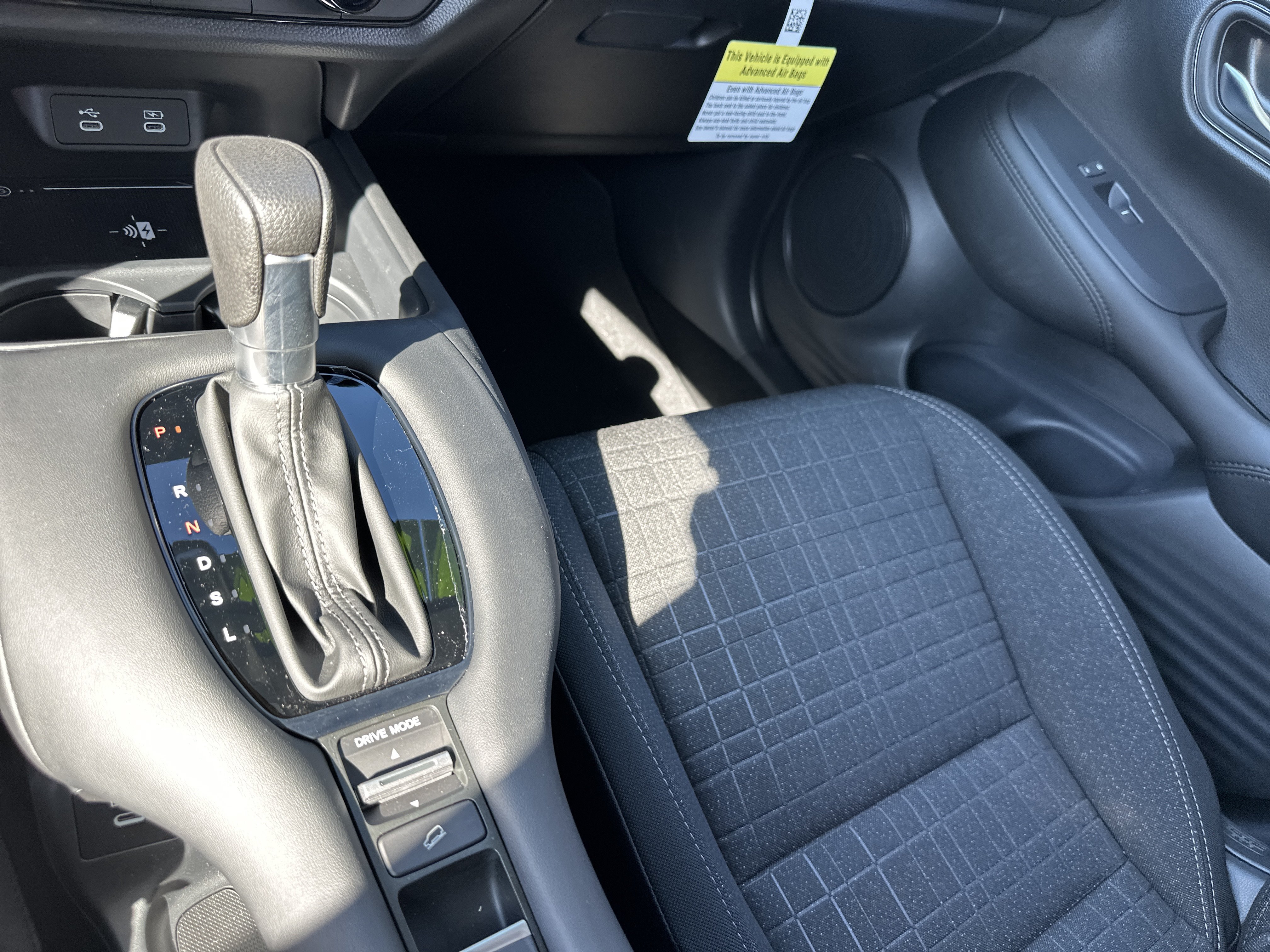 Used 2027 Honda HR-V LX image 19