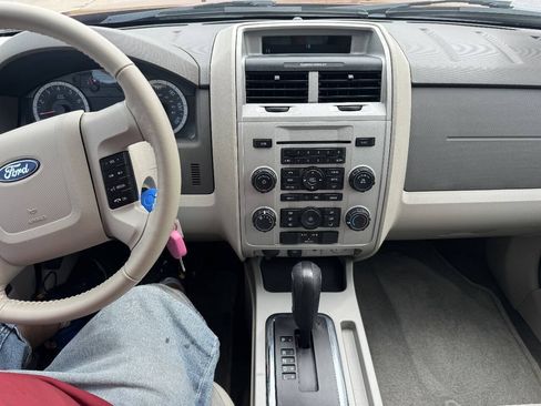 Used 2012 Ford Escape XLT FWD image 15