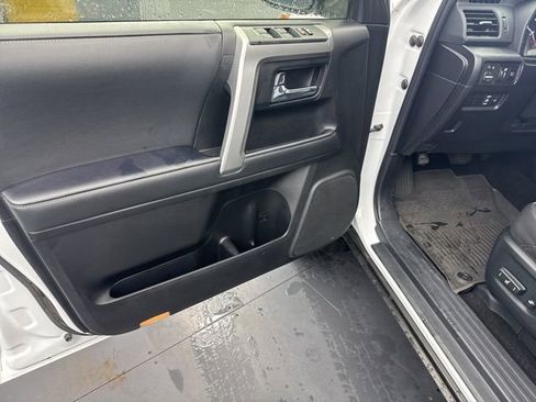 Used 2024 Toyota 4Runner SR5 Premium w/ Moonroof Package image 32