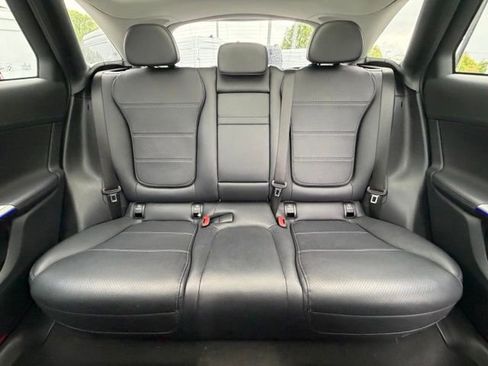 Used 2023 Mercedes-Benz GLC 300 4MATIC image 16