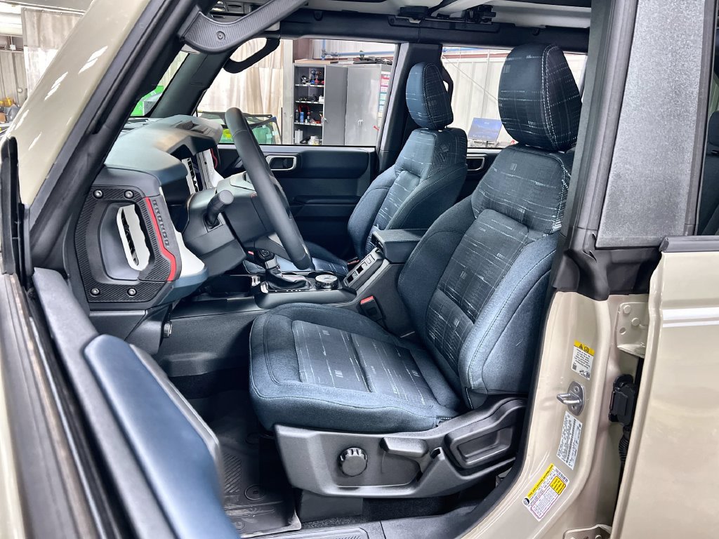 New 2026 Ford Bronco Heritage Edition AWD/4WD image 12