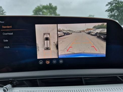 Used 2025 Cadillac Optiq Luxury 1 AWD/4WD image 30